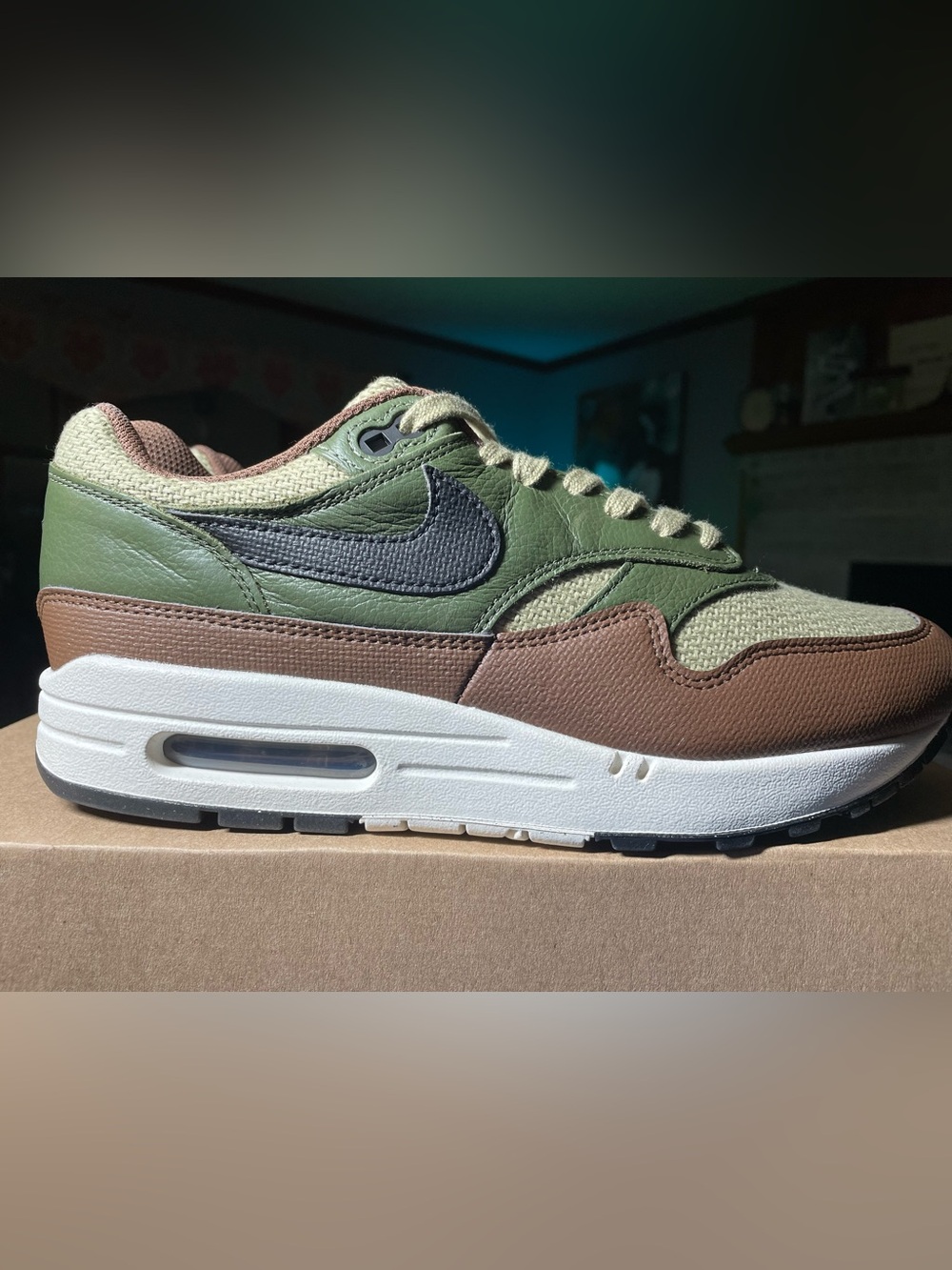 Nike Air Max 1 Essential PRM Neutral Olive Cacao Wow 9M-10.5W